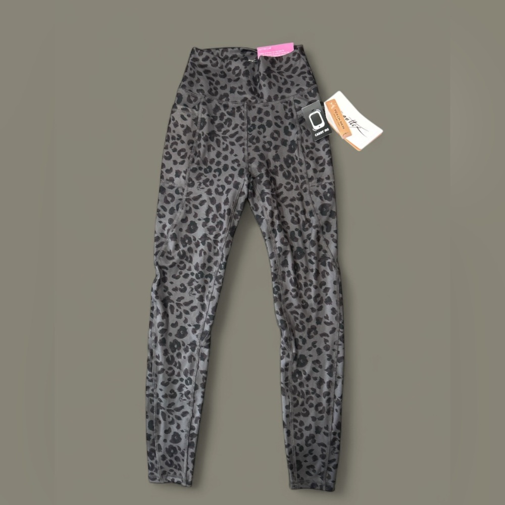 Stylish Leopard Print Women’s Leggings, size XS, NWT